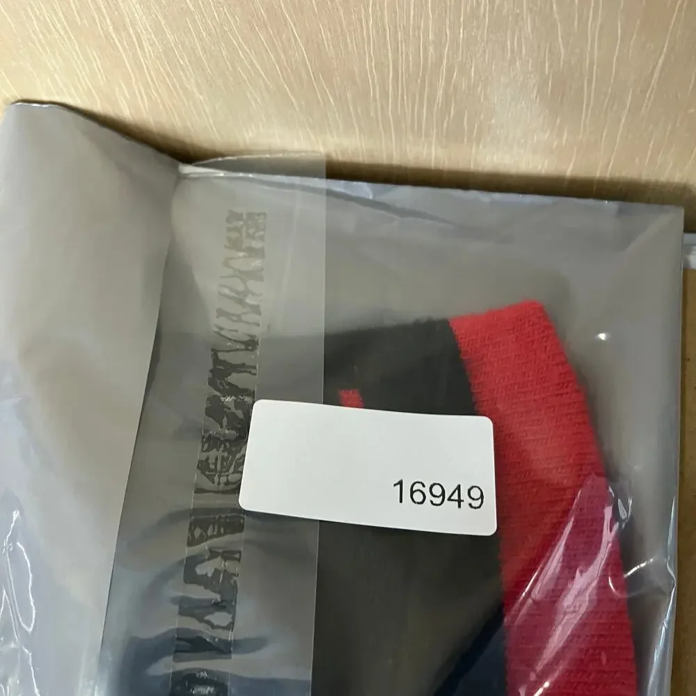 The North Face Beanie Black Red Reversible Knit Logo Cuffed‎ Winter Hat Unisex